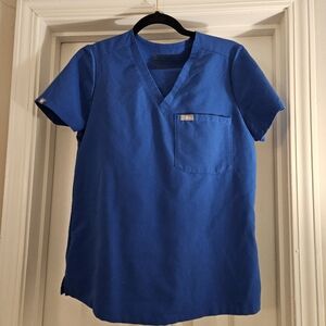 Catarina One-Pocket Scrub Top
